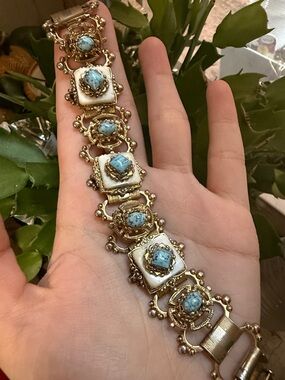 Vintage Antique Gold-toned Turquoise Link Bracelet clamps